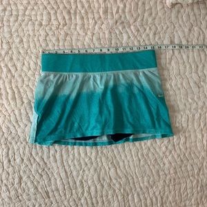 Nike workout skirt, NWOT, medium